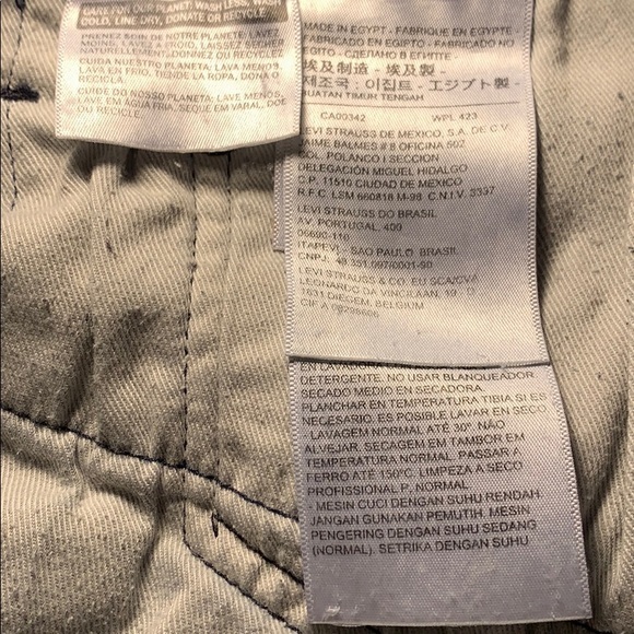 Levi’s men’s premium dark gray wash denim … - Picture 6 of 9